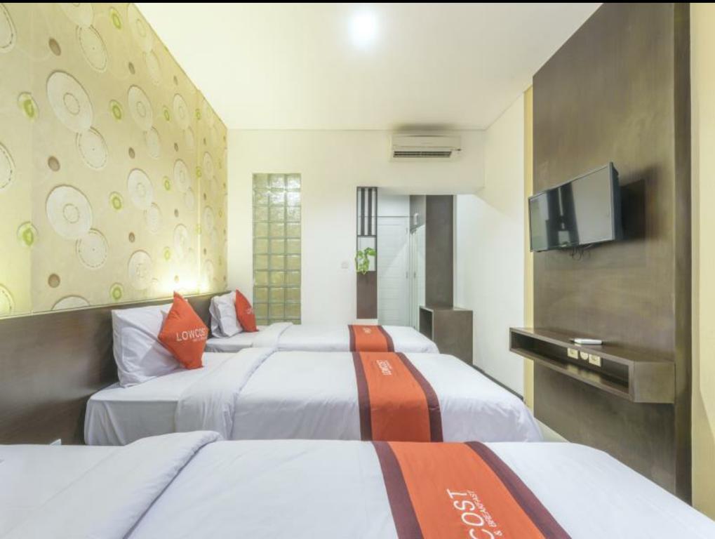 Lowcost Bed & Breakfast Jimbaran Esterno foto