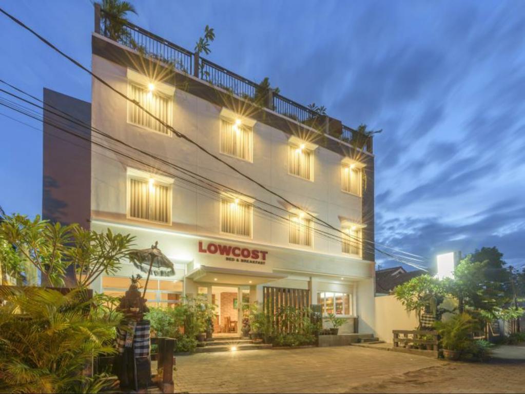 Lowcost Bed & Breakfast Jimbaran Esterno foto