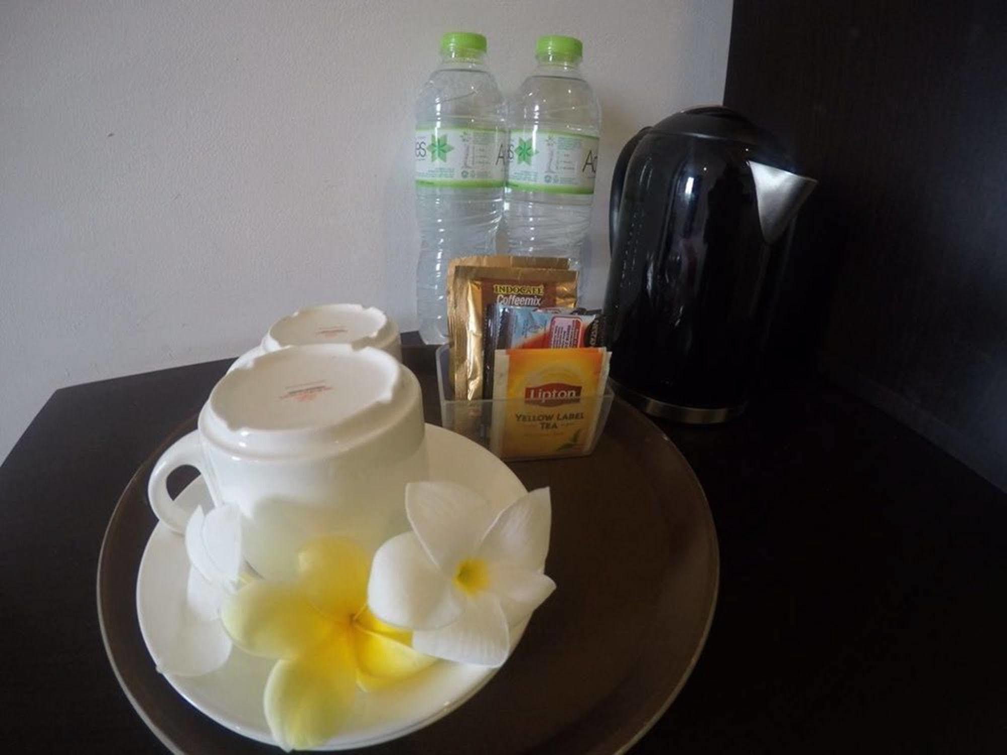 Lowcost Bed & Breakfast Jimbaran Esterno foto