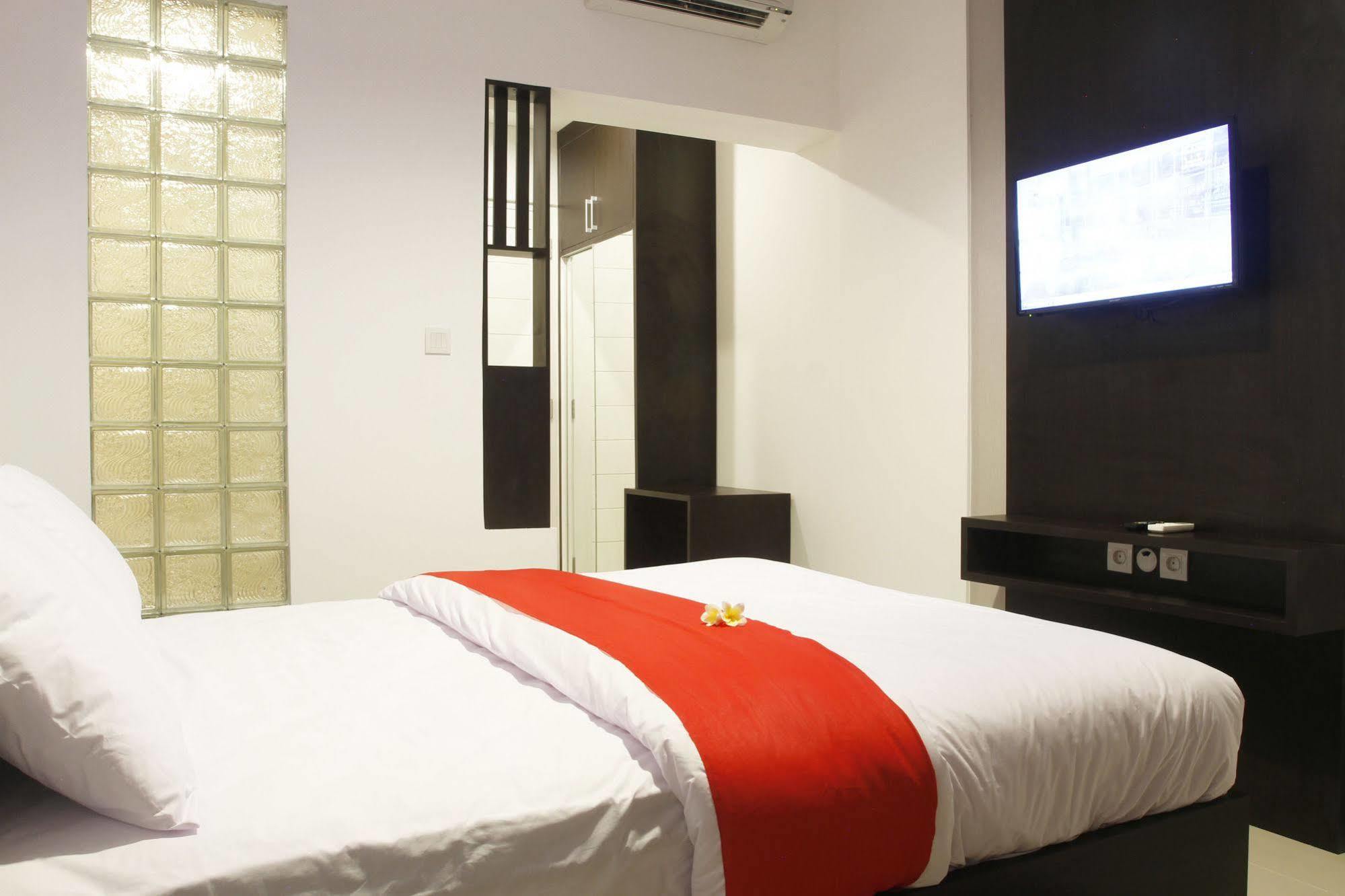 Lowcost Bed & Breakfast Jimbaran Esterno foto