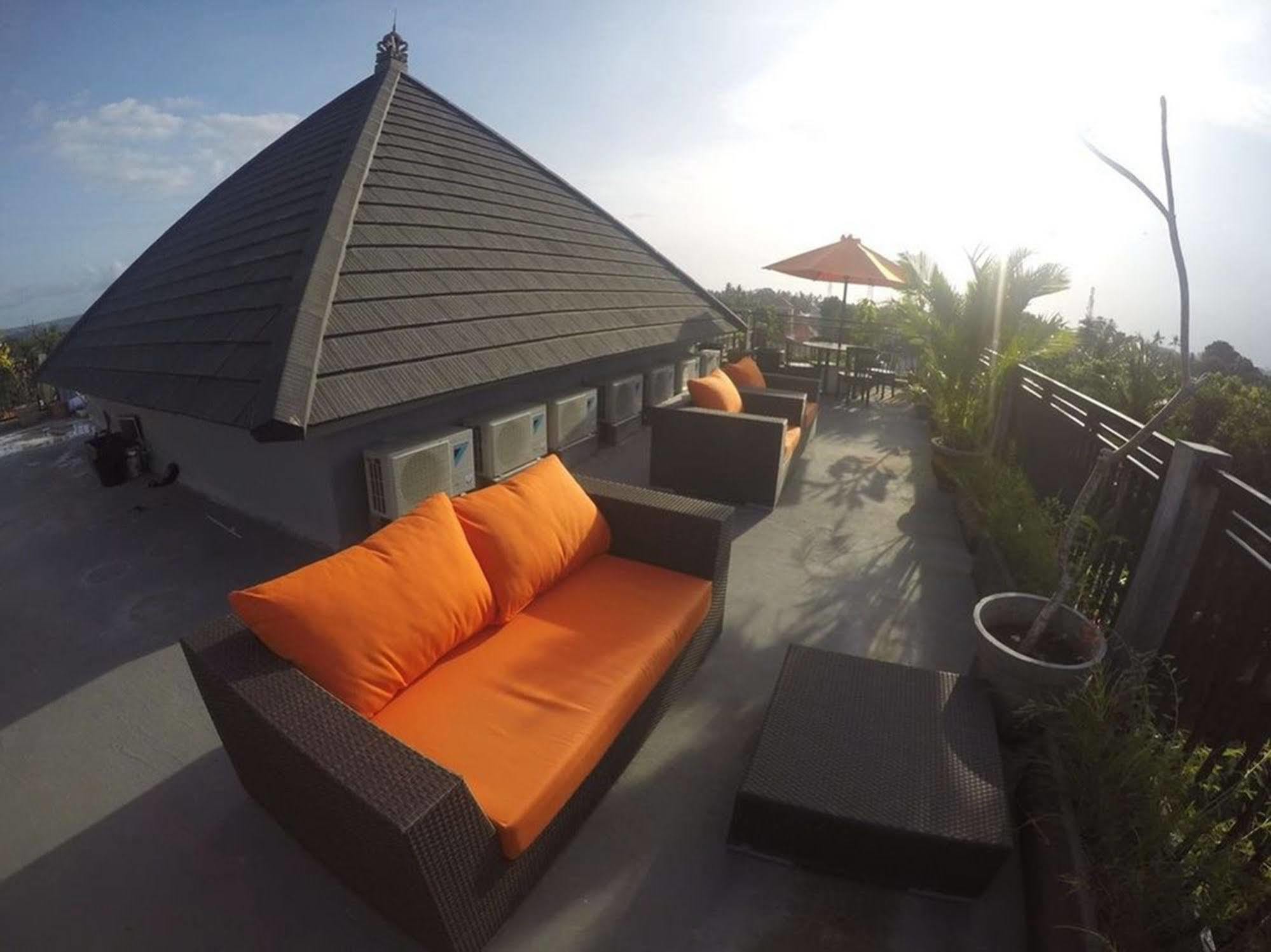 Lowcost Bed & Breakfast Jimbaran Esterno foto